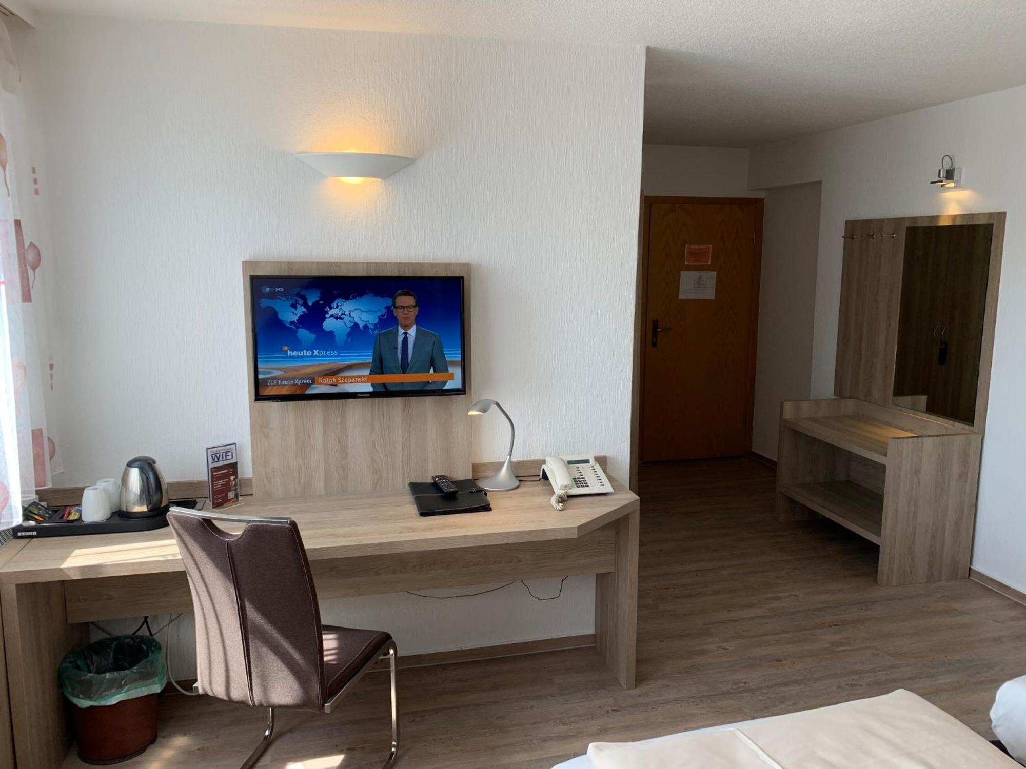 Ziegenbruch'S Gastronomie Hotel Spenge Buitenkant foto